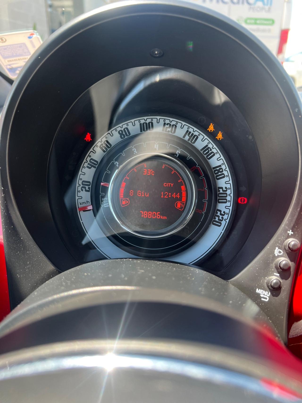 Fiat 500 1.0 Hybrid Red