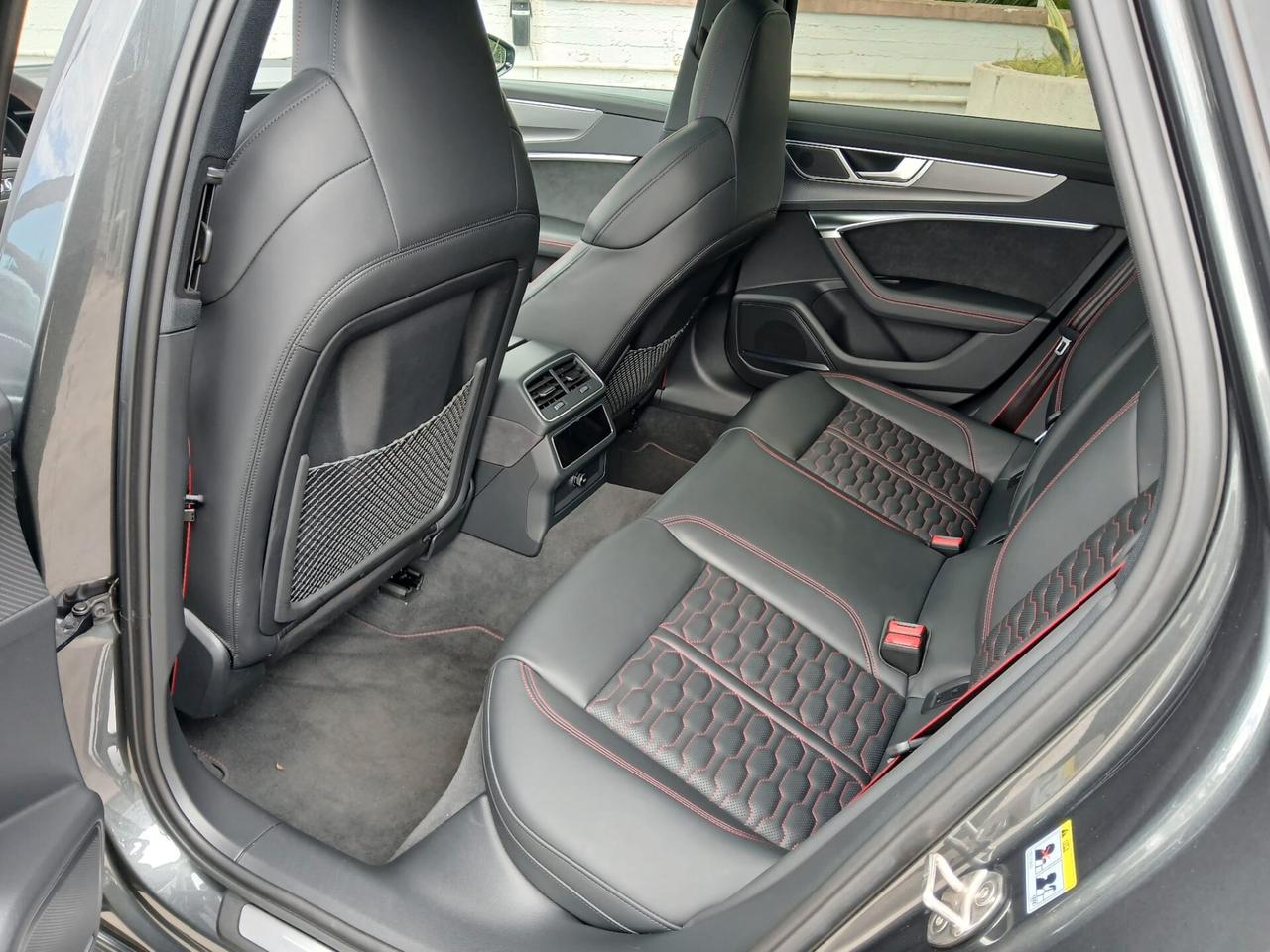 Audi A6 RS 6 Avant 4.0 TFSI V8 quattro tiptronic Performance
