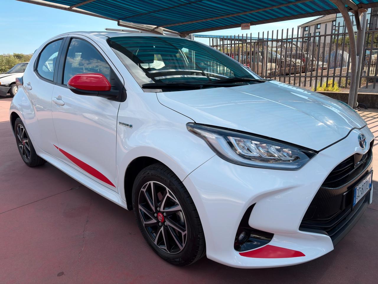Toyota Yaris Hybrid 5 porte Trend SENZA OBBLIGO FINANZIAMENTO