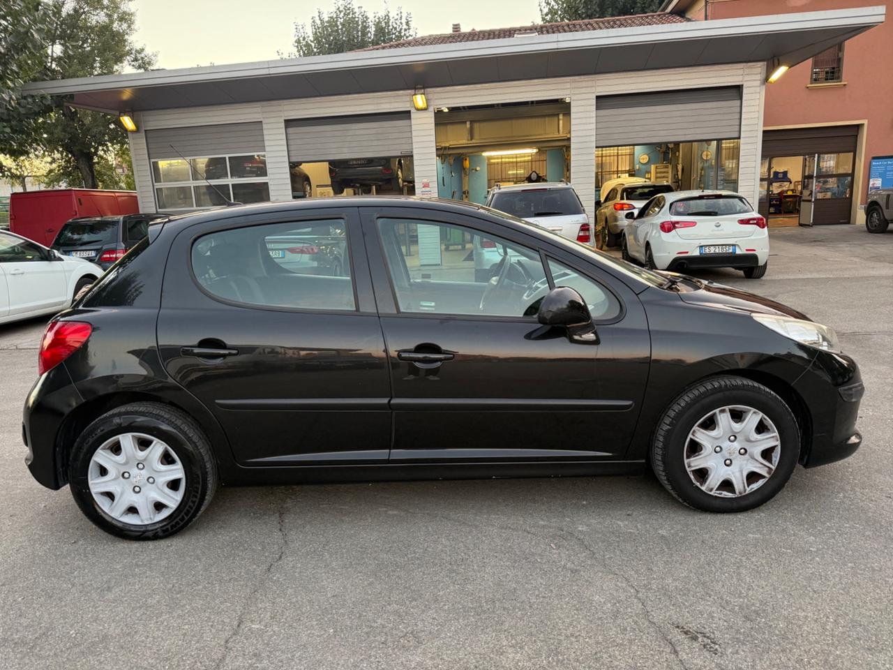 Peugeot 207 1.4 8V 75CV 5p. Energie Sport ECO GPL