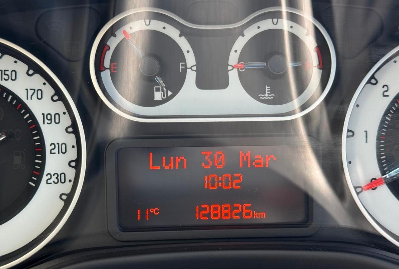 Fiat 500L 1.6 Mjt 120 CV Trekking Tetto