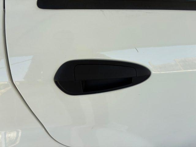 FIAT Punto 1.2 8V 5 porte EURO 6 OK NEOPATENTATI