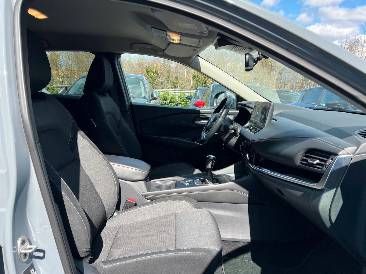 NISSAN QASHQAI N-CONNECTA MHYB 140CV