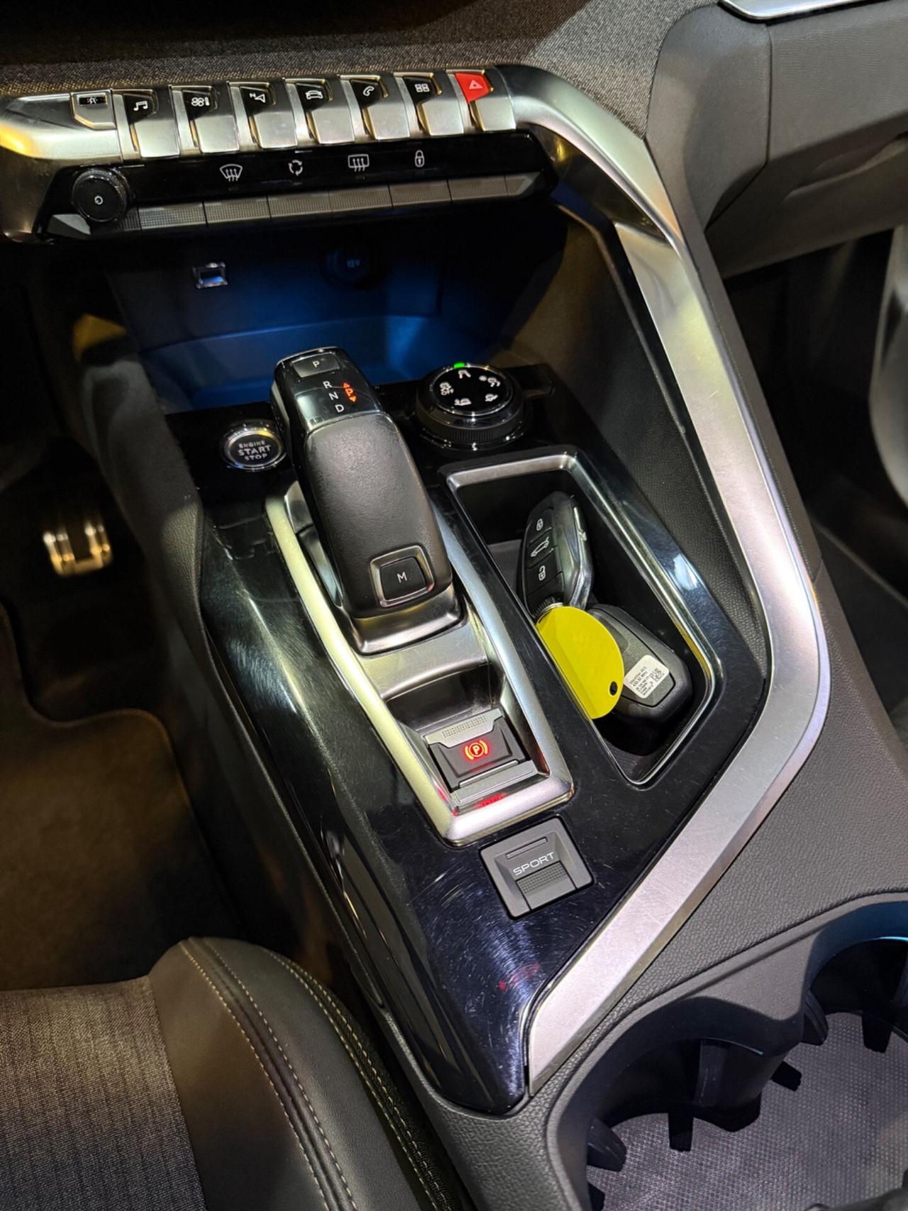 1.5 bluehdi 7 POSTI TETTO PANORAMICO !!