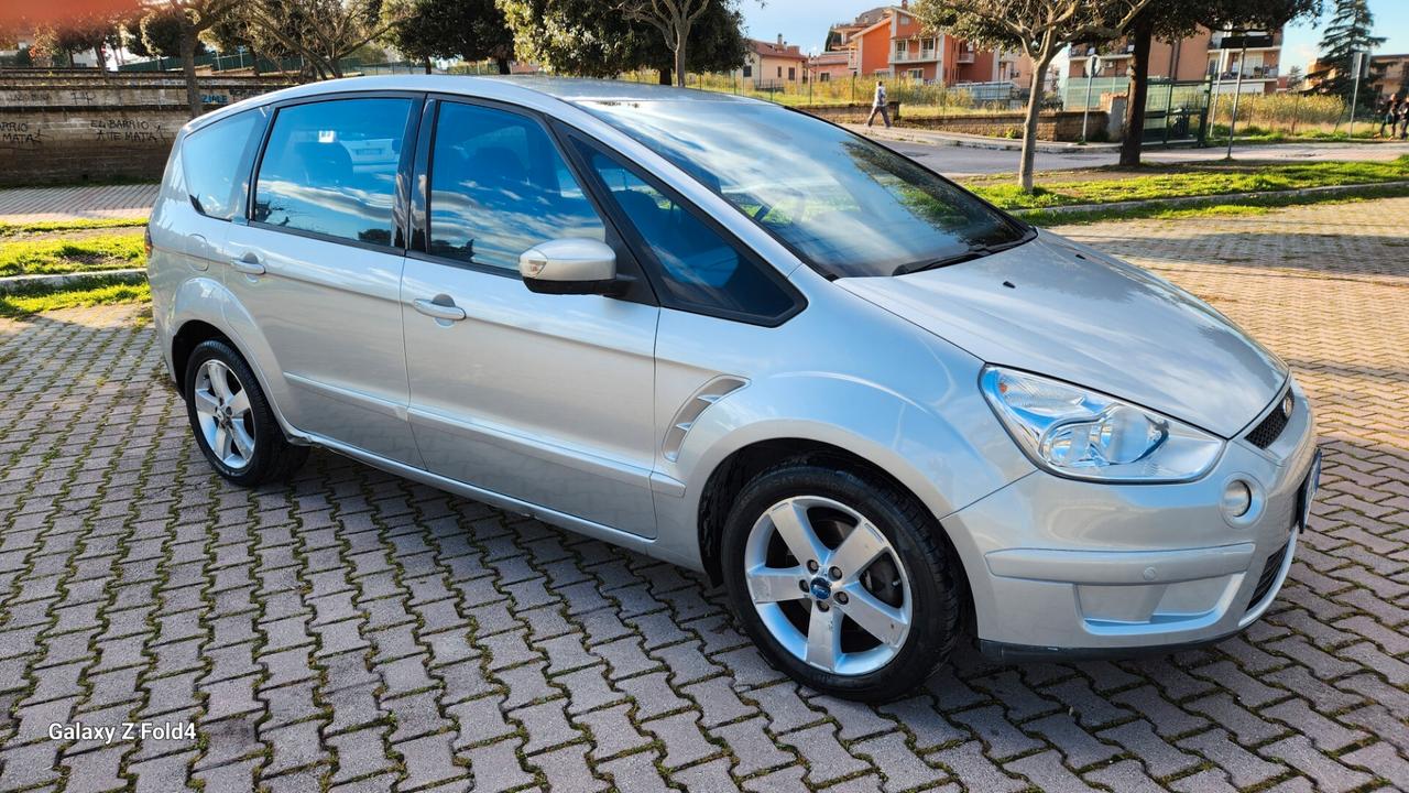 Ford S-Max 2.0 TDCi 140CV Titanium DPF 7 posti.