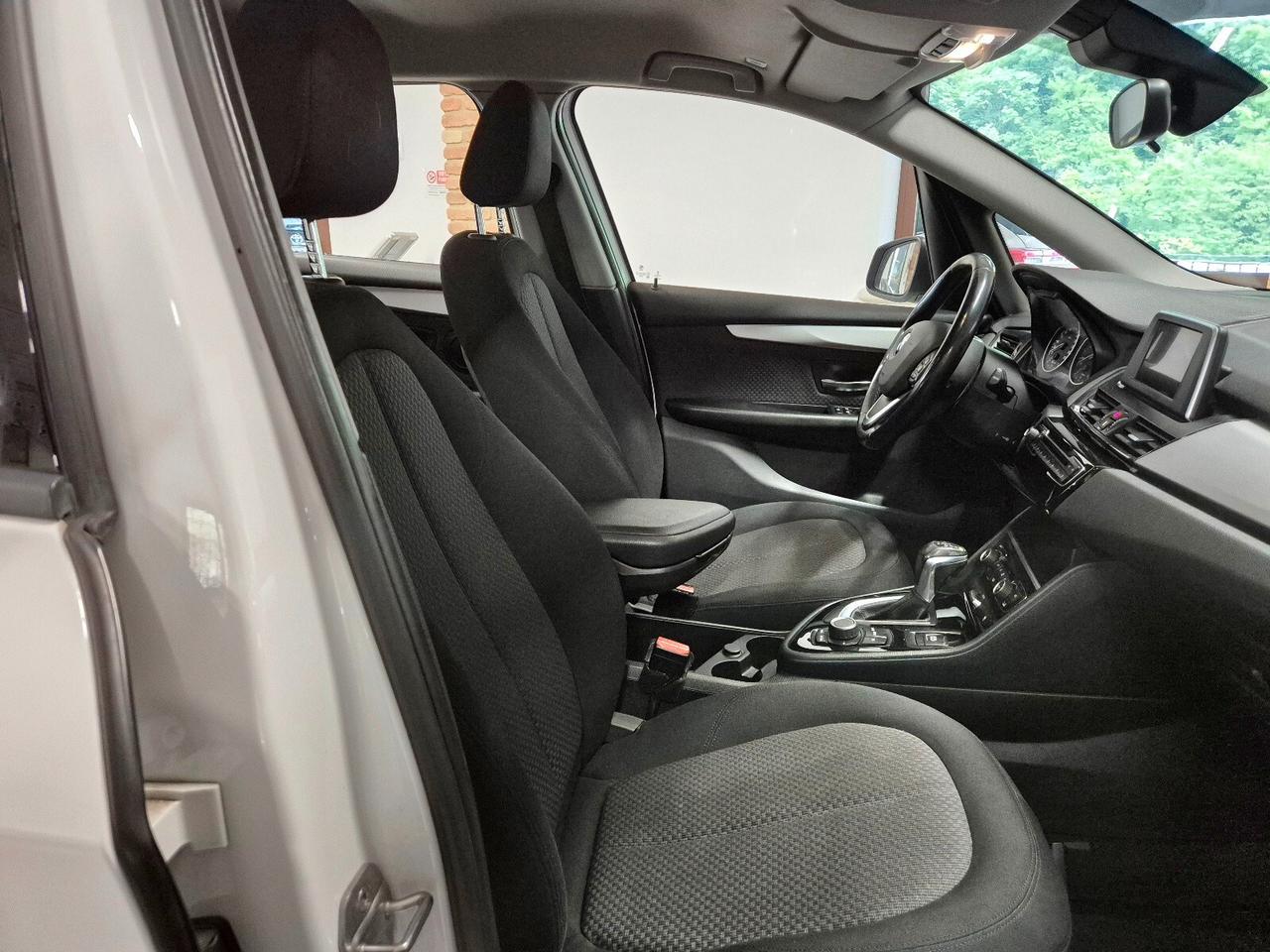 Bmw 2er Active Tourer 218d Active Tourer Advantage ** automatica **