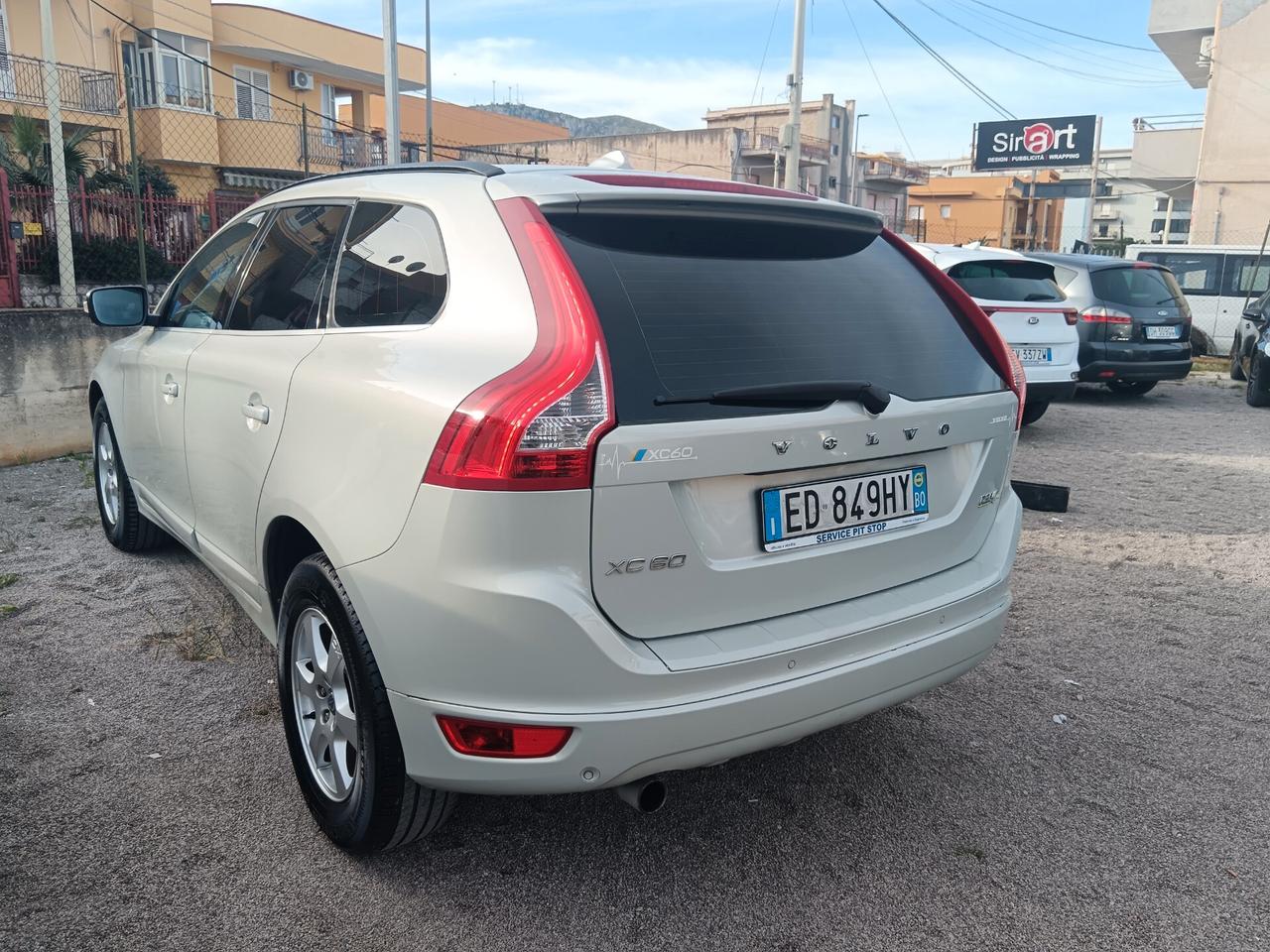 Volvo XC 60 XC60 D5 AWD Kinetic