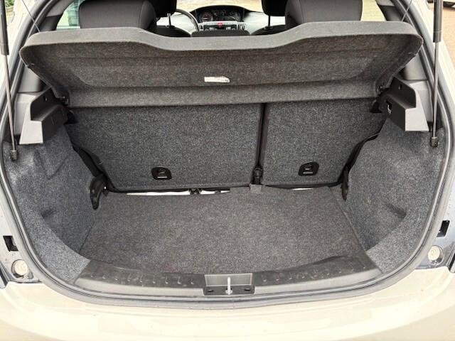 Lancia Ypsilon 1.0 FireFly 5 porte S&S Hybrid Alberta Ferretti