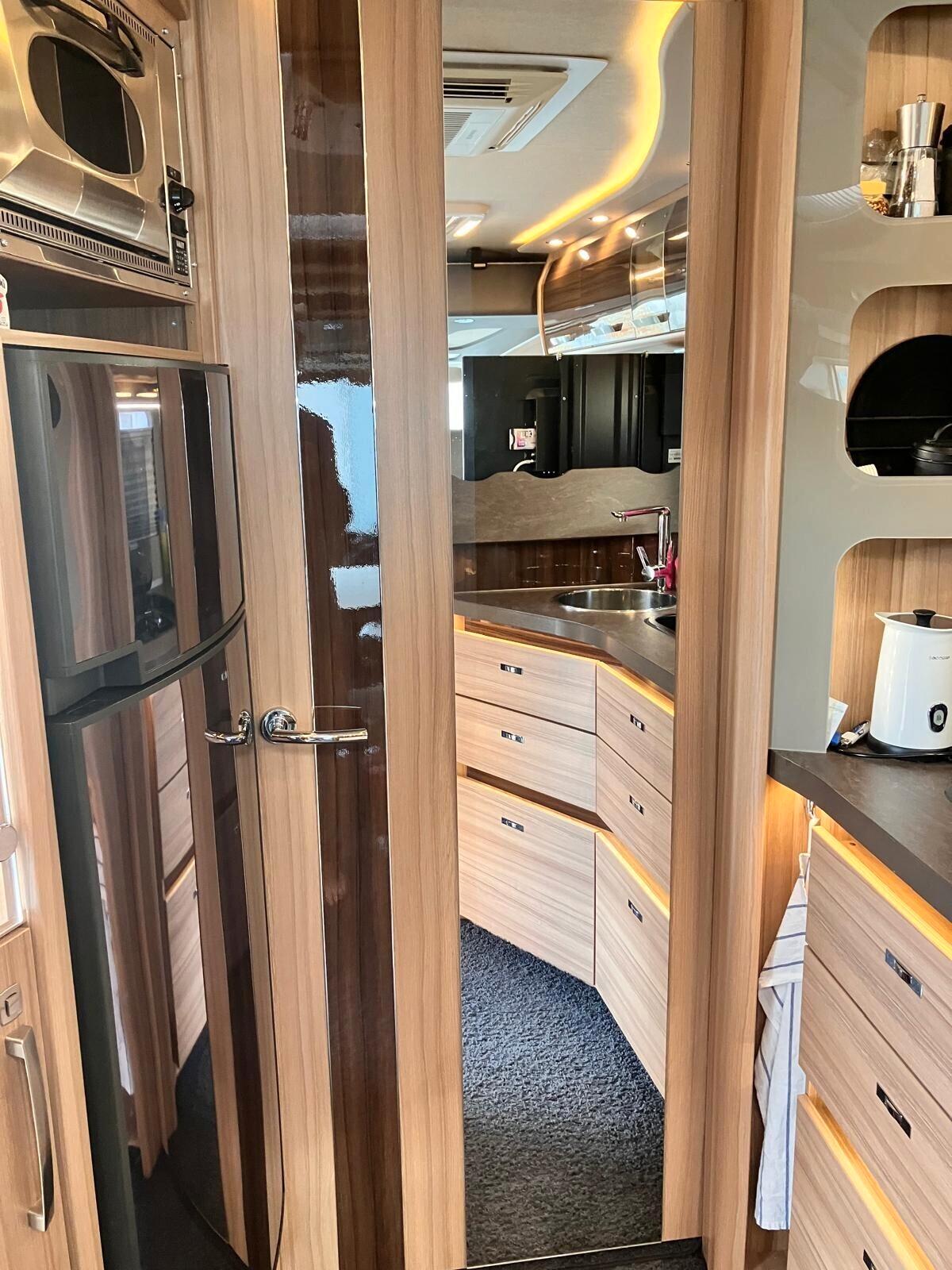 Knaus SUN I 900 LEG MOTORHOME