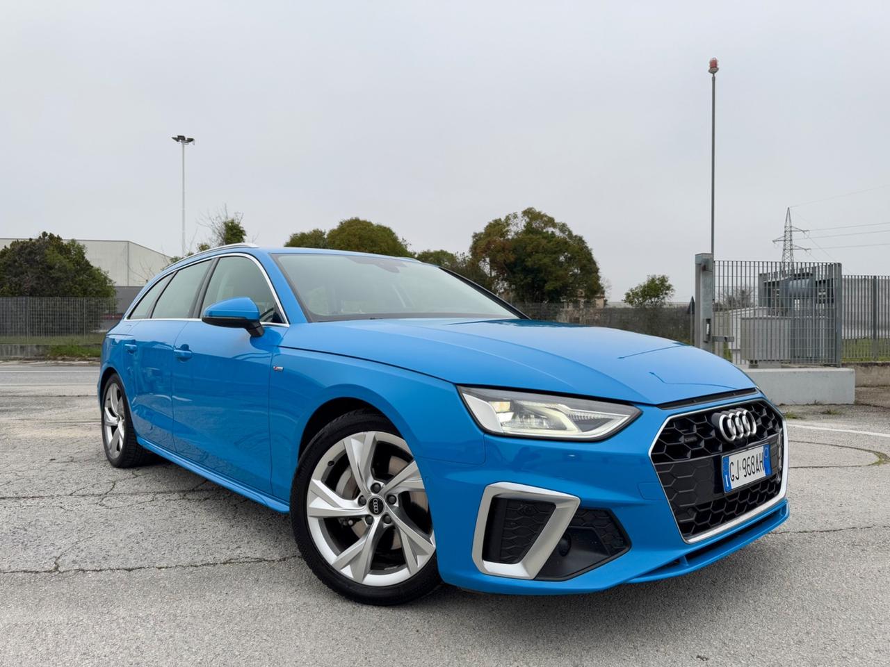 AUDI A4 Avant Quattro S-LINE - Virtual Led 18