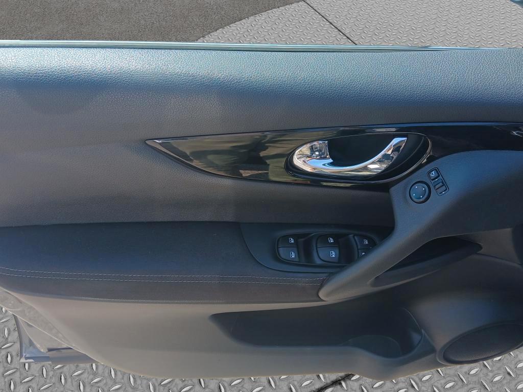 Nissan Qashqai 1.3 DIG-T 140 CV Business