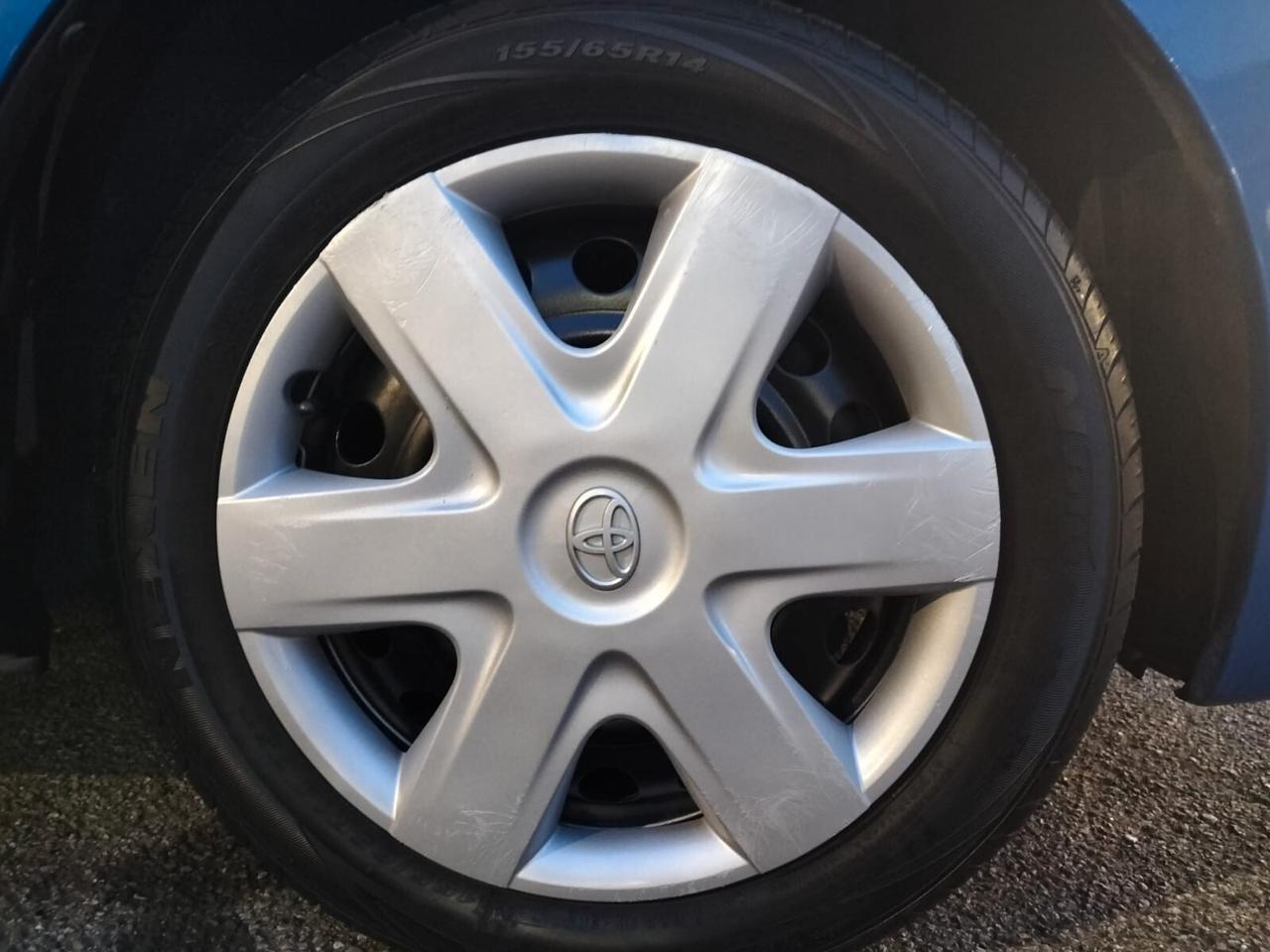 Toyota Aygo - solo 60.000 Km