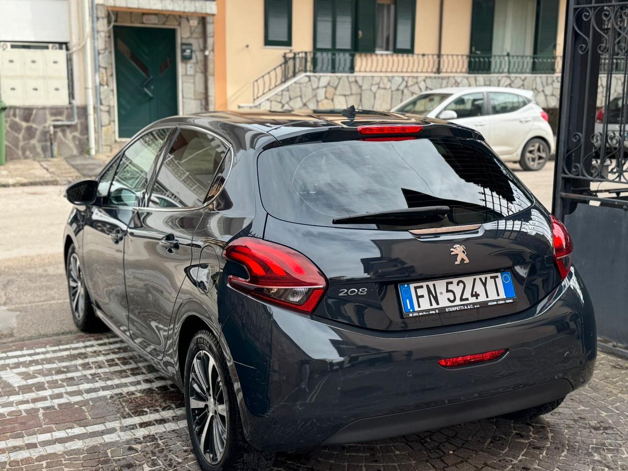 Peugeot 208 PureTech 82 5 porte Allure