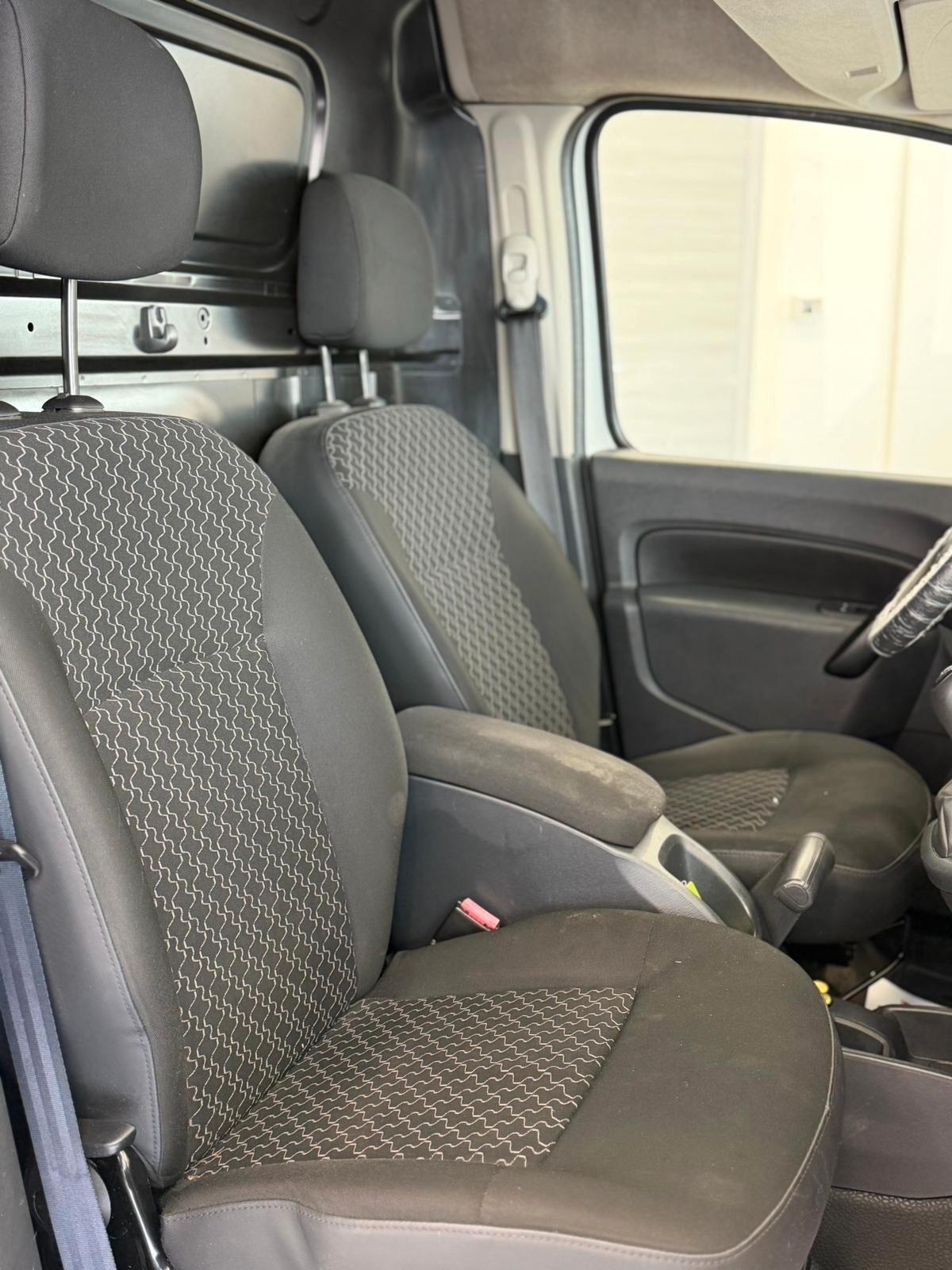 Renault Kangoo 1.5dci Frigorifero 2012