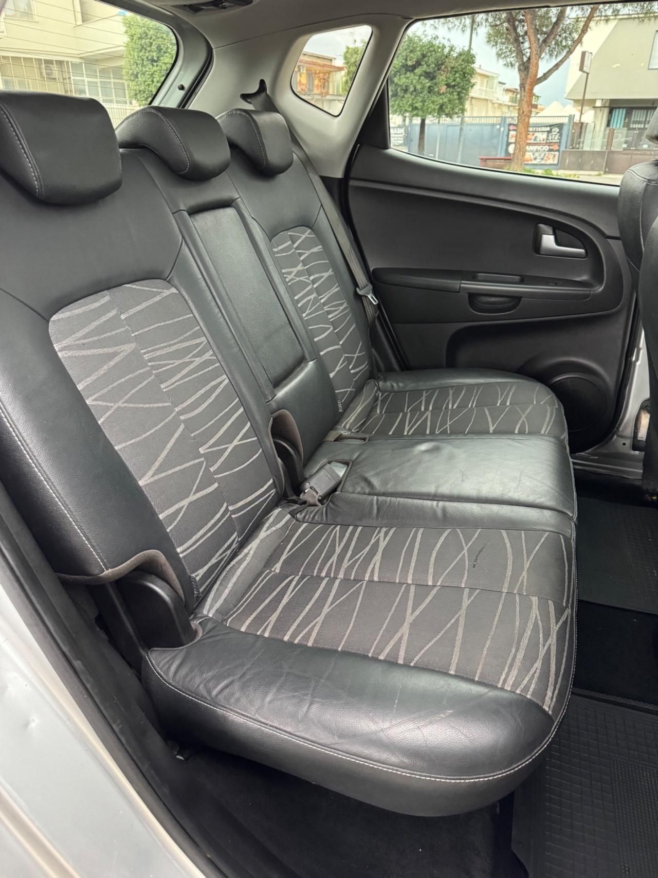 Kia Venga 1.4 CRDi 90CV Easy