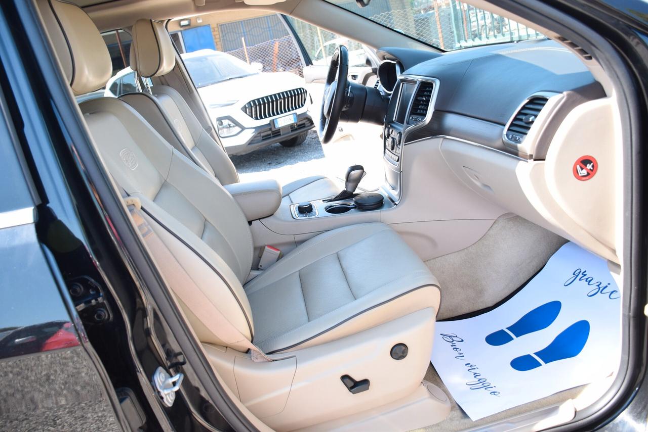 Jeep Grand Cherokee 3.0 V6 250CV MJT Overland TETTO 4X4 NAVI PELLE FULL