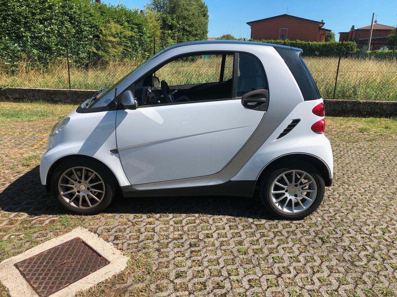 Smart ForTwo 1000 62 kW coupé pulse