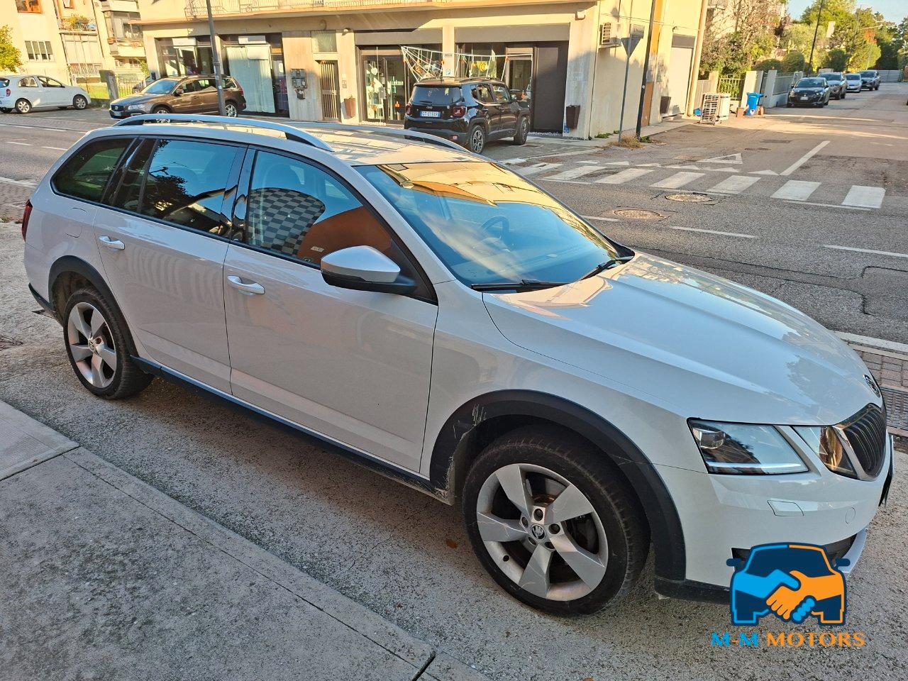 Skoda Octavia Wagon 2.0 tdi Scout 4x4 dsg 7 mt.