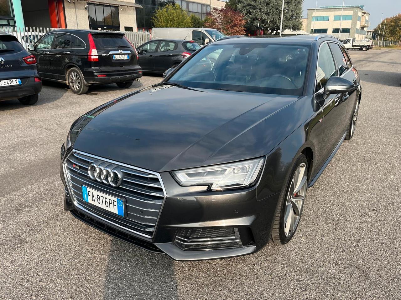 Audi A4 sline quattro stronic