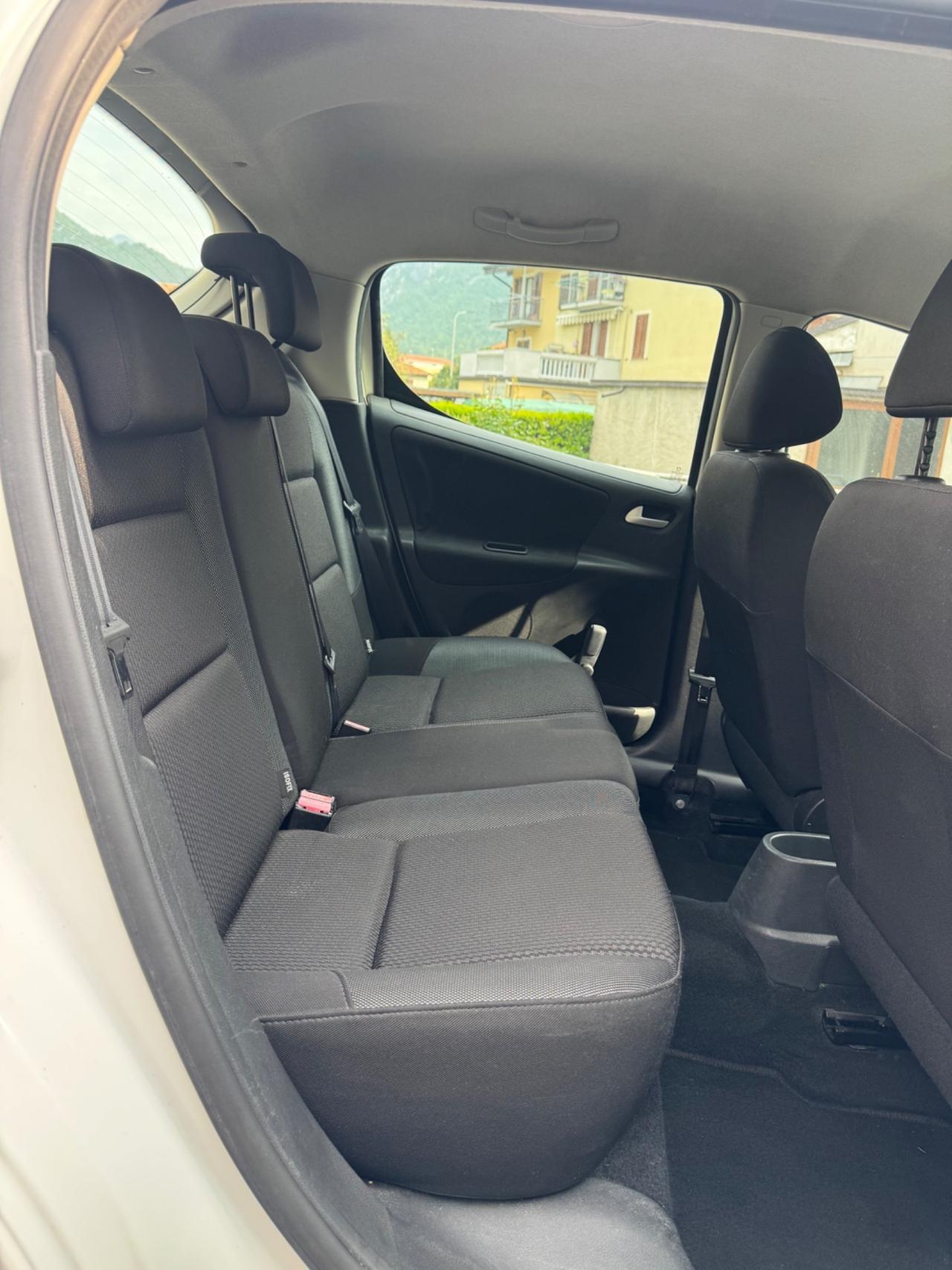 Peugeot 208 1.4 HDi 68 CV 5 porte Active