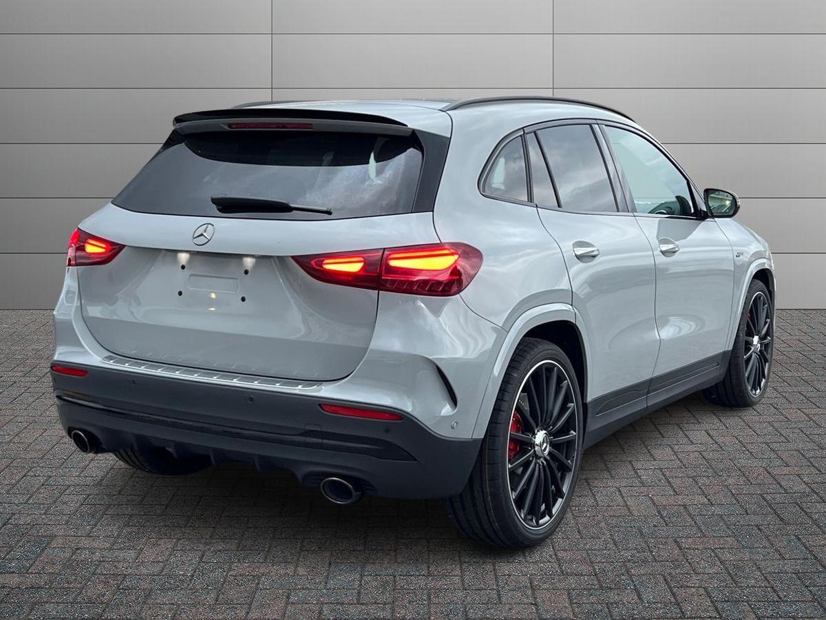 Mercedes-Benz Mercedes-AMG GLA 35 4MATIC