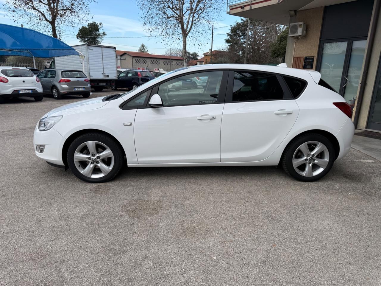 Opel Astra 1.4 100CV 5 porte Elective