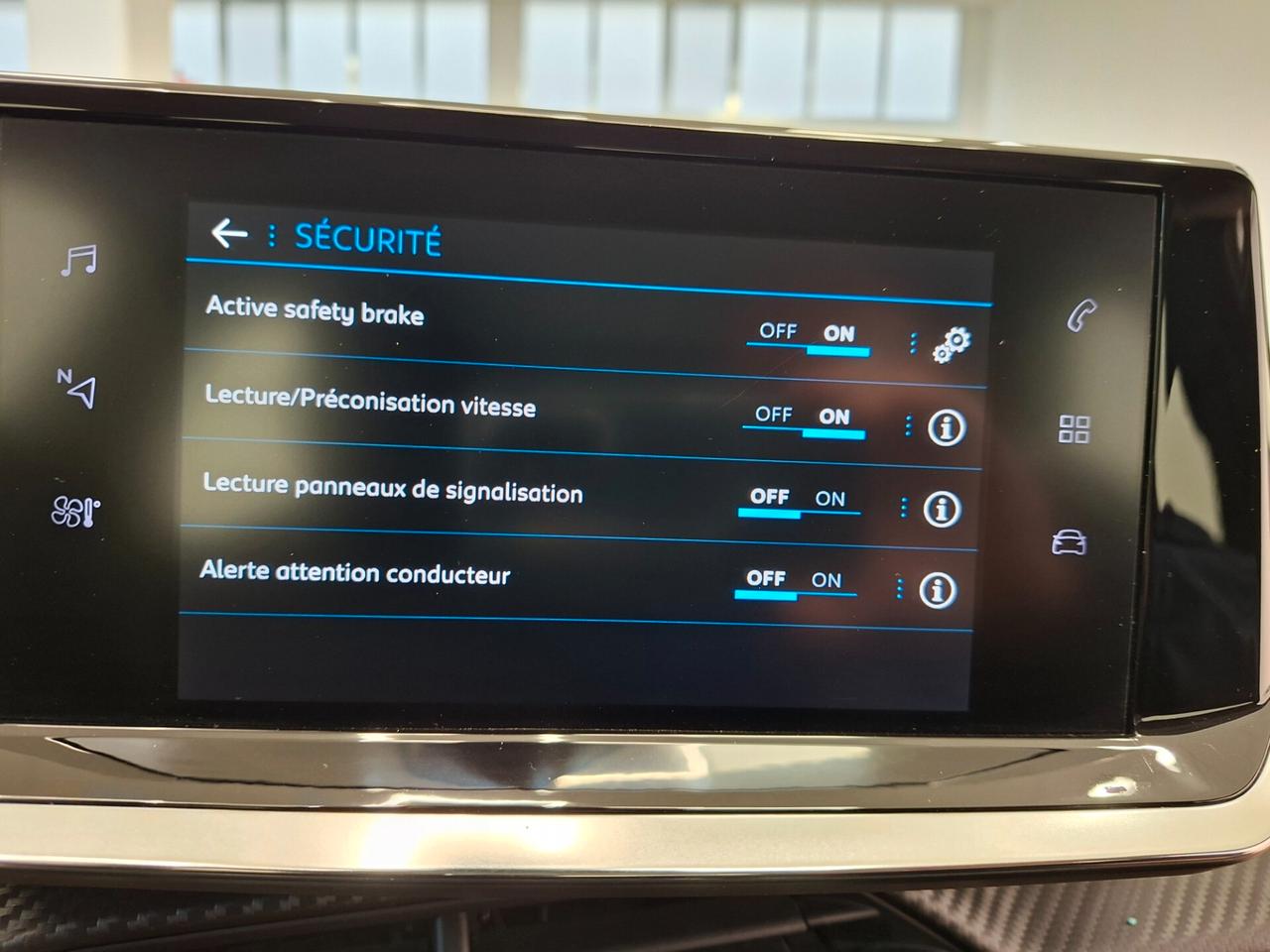 Peugeot 208 BlueHDi 100 Stop&Start 5 porte Active