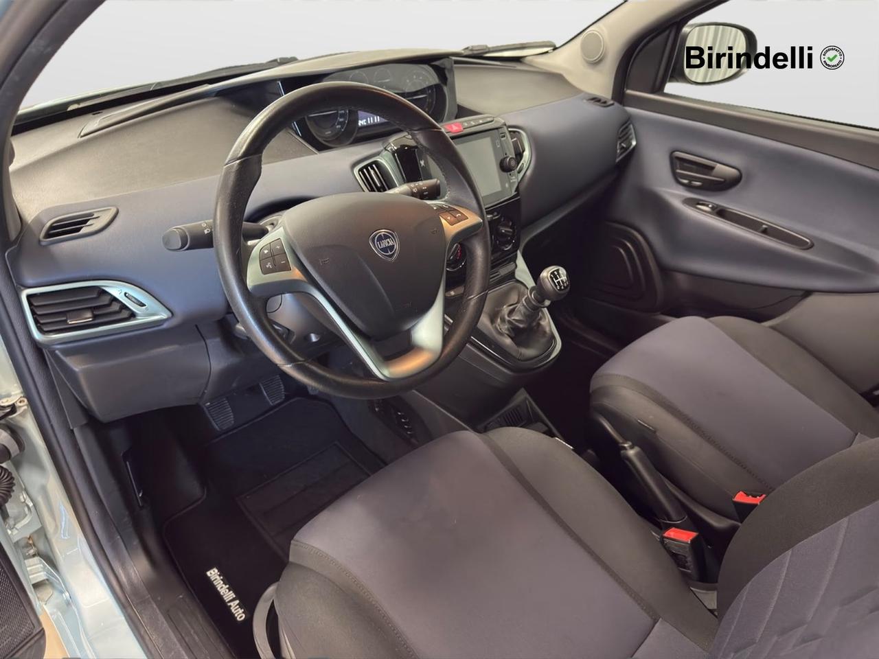 LANCIA Ypsilon 3ª serie - Ypsilon 1.0 FireFly 5 porte S&S Hybrid Gold