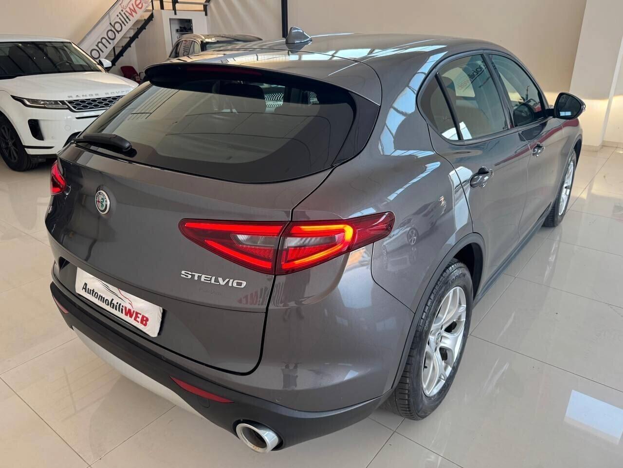 Alfa Romeo Stelvio 2.2 Turbodiesel 190 CV AT8 Q4 Business