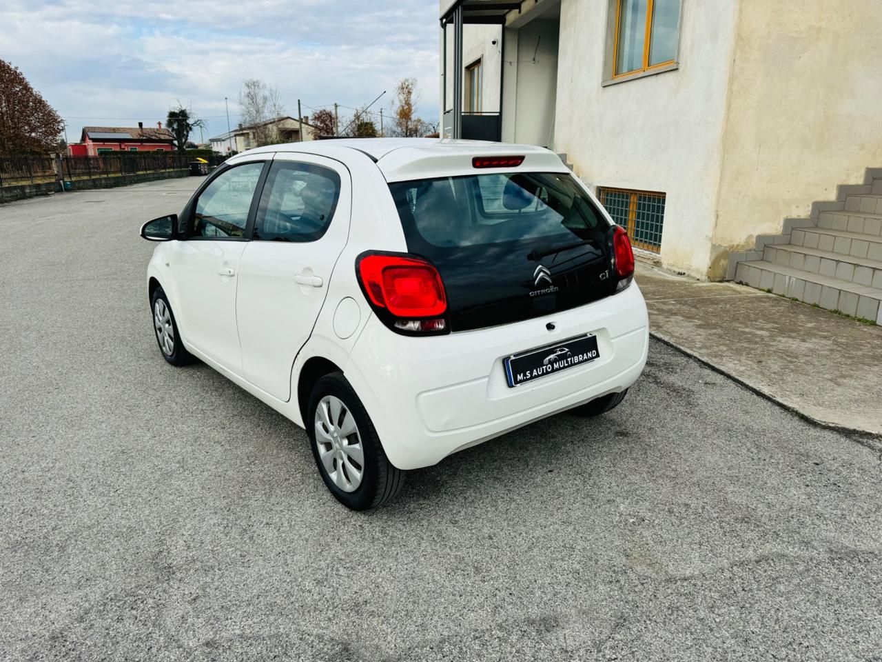 Citroen C1 1.0 benzina 2016 neo patentati garanzia 12 mesi