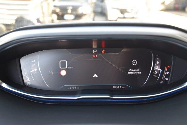 PEUGEOT 3008 BlueHDi 130 S&S EAT8 Allure Pack *Navi,Sensori,LED