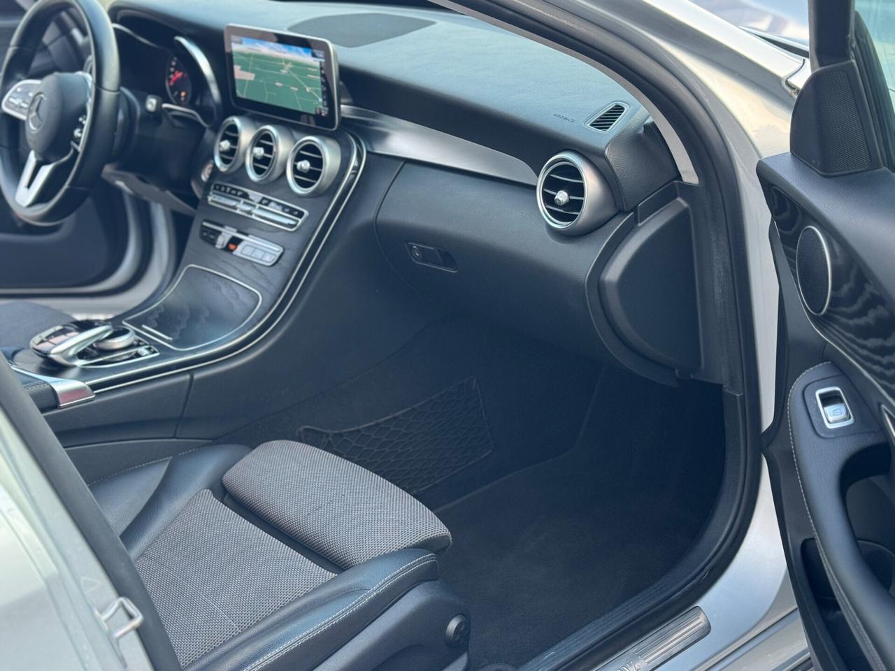 Mercedes-benz C 220 d 4Matic Sport !