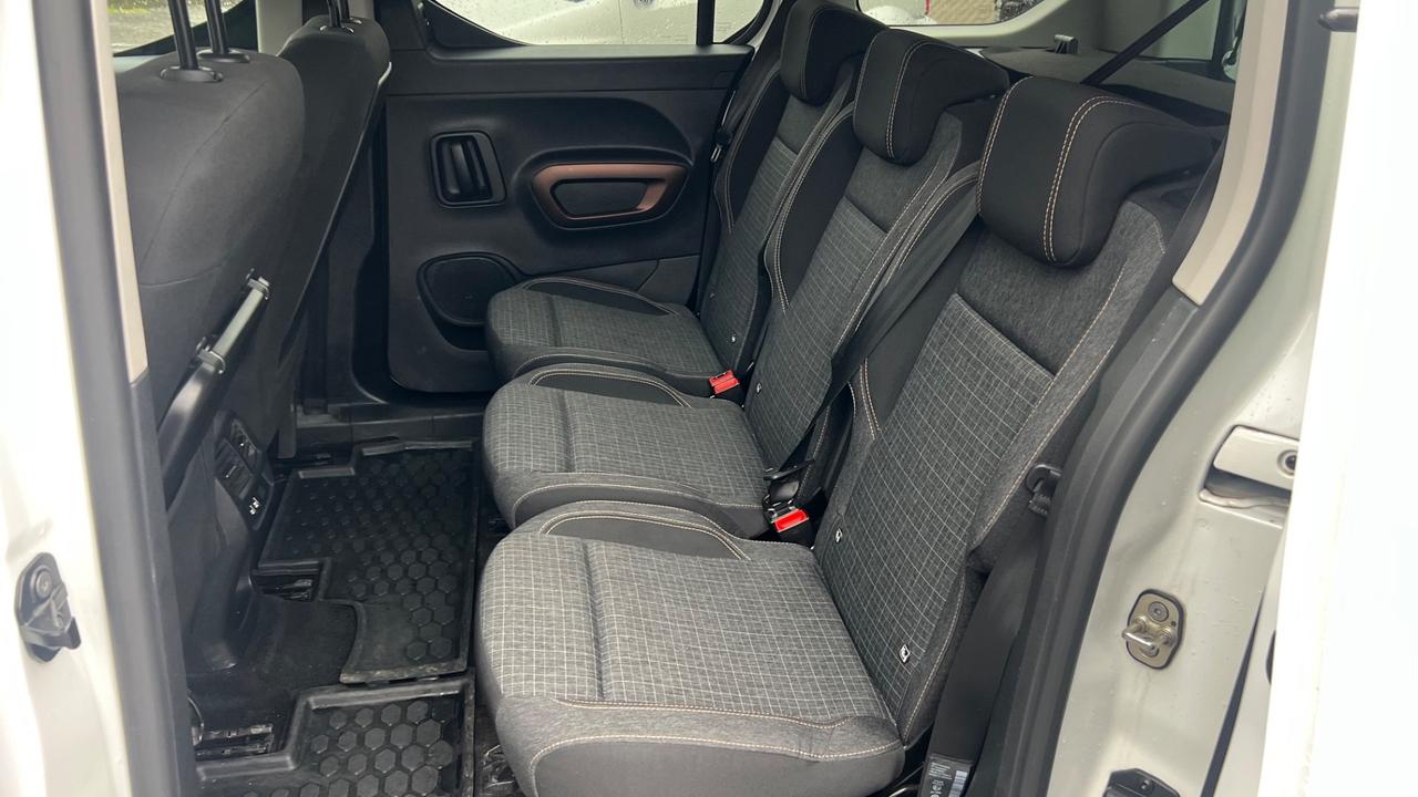 Peugeot Rifter Puretech 130 S&S EAT8 GT Standard