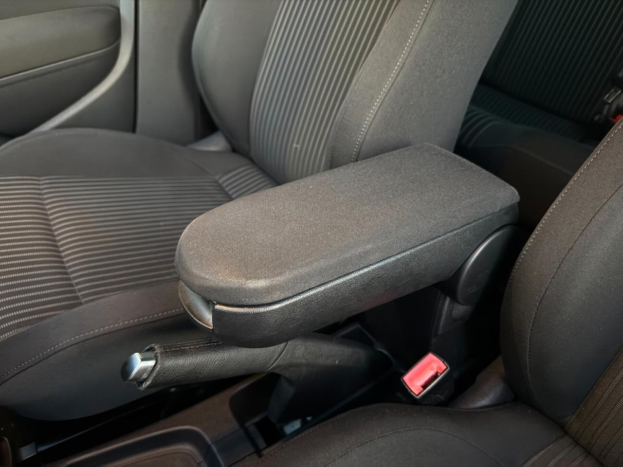 Volkswagen Polo/1.6 90 CV/CERCHI 16"/NEOPATENTATI