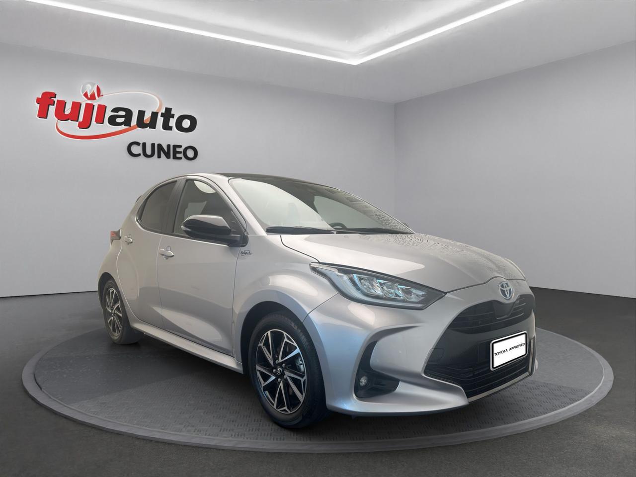 Toyota Yaris 1.5h Lounge