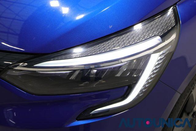 RENAULT Clio FULL HYBRID E-TECH 145 CV 5 PORTE ENGINEERED