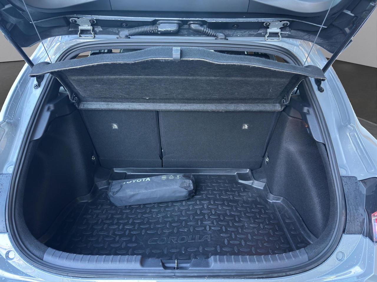 Toyota Corolla 1.8h Active cvt