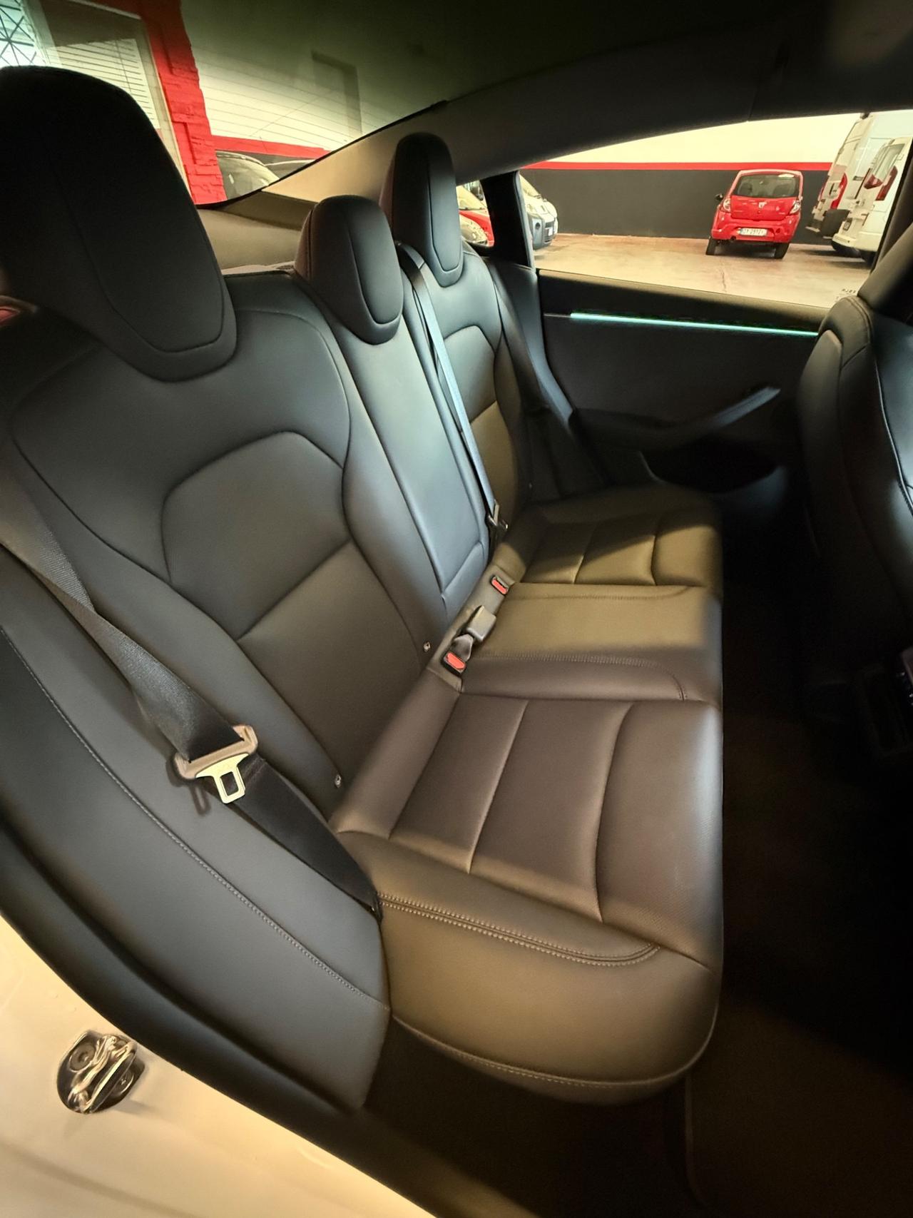 Tesla Model 3 NV35 RWD Premium