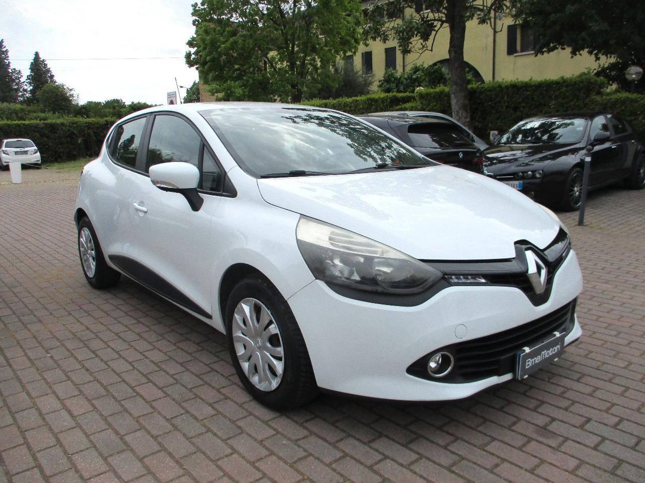Renault Clio 5 Porte Clio 5p 1.2 Live 75cv - Ok Neopat./Navi/Bluetooth