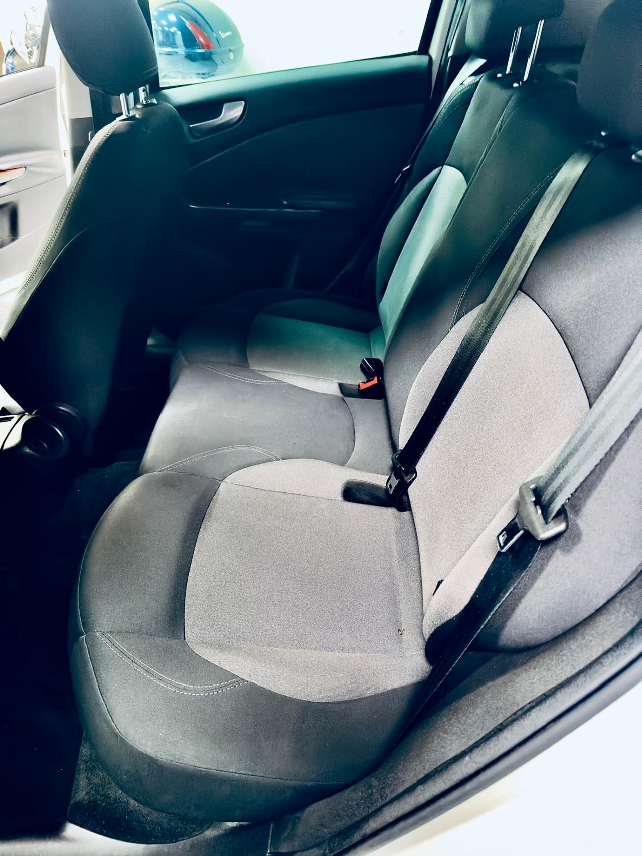 Alfa Romeo Giulietta 1.6 JTDm-2 105CV Distinctive