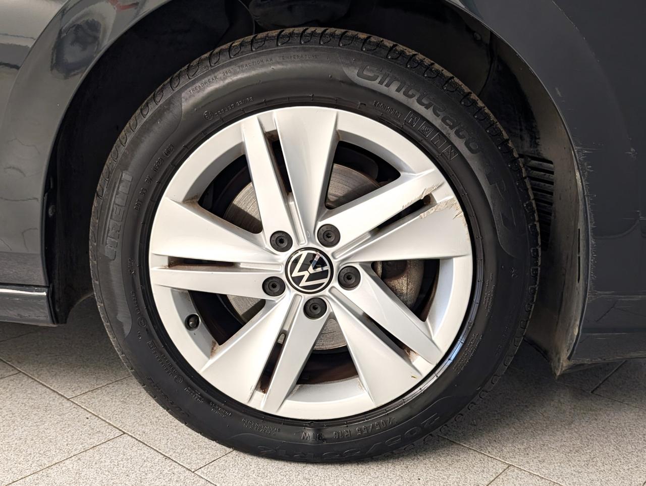 Volkswagen golf viii 1.0 eTSI 110cv DSG Life