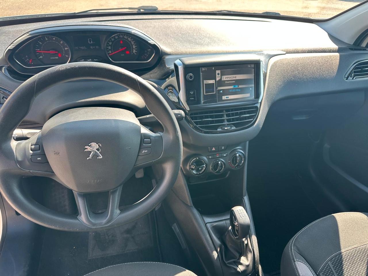 Peugeot 208 Benzina