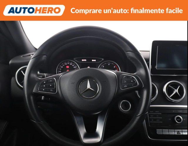 MERCEDES-BENZ A 180 d Automatic Business