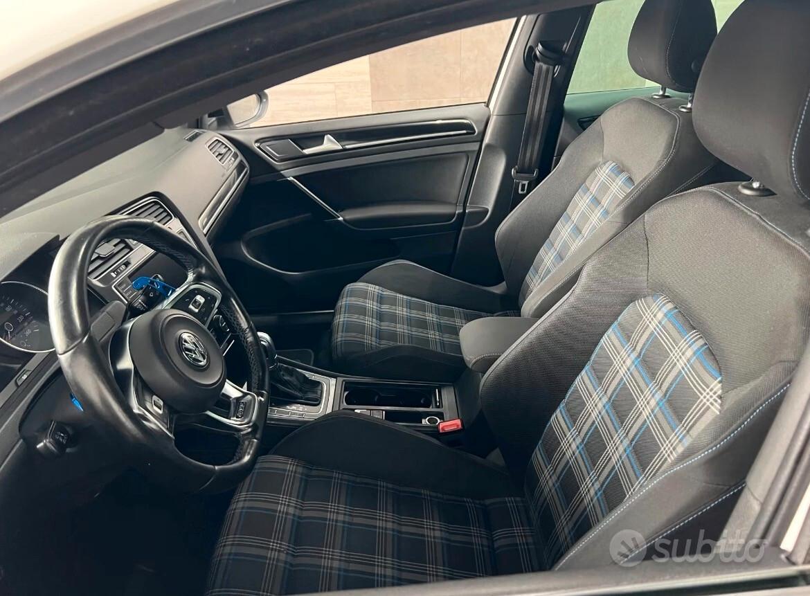 Volkswagen Golf GTE 1.4 TSI DSG 5p. Plug-In-Hybrid