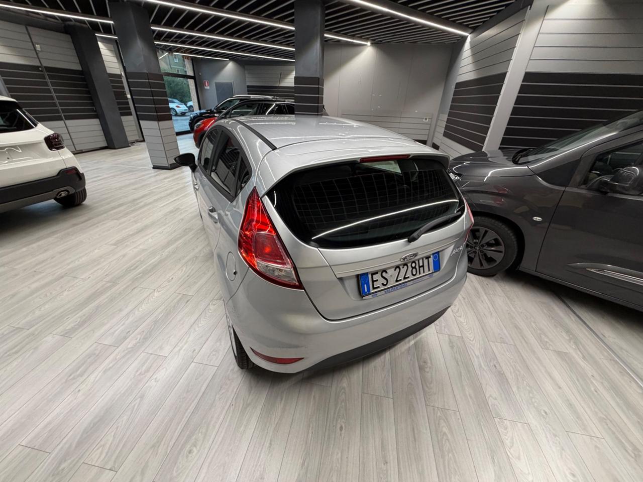 Ford Fiesta 1.4 5 porteGPL Neopatentati UNICOPROPR
