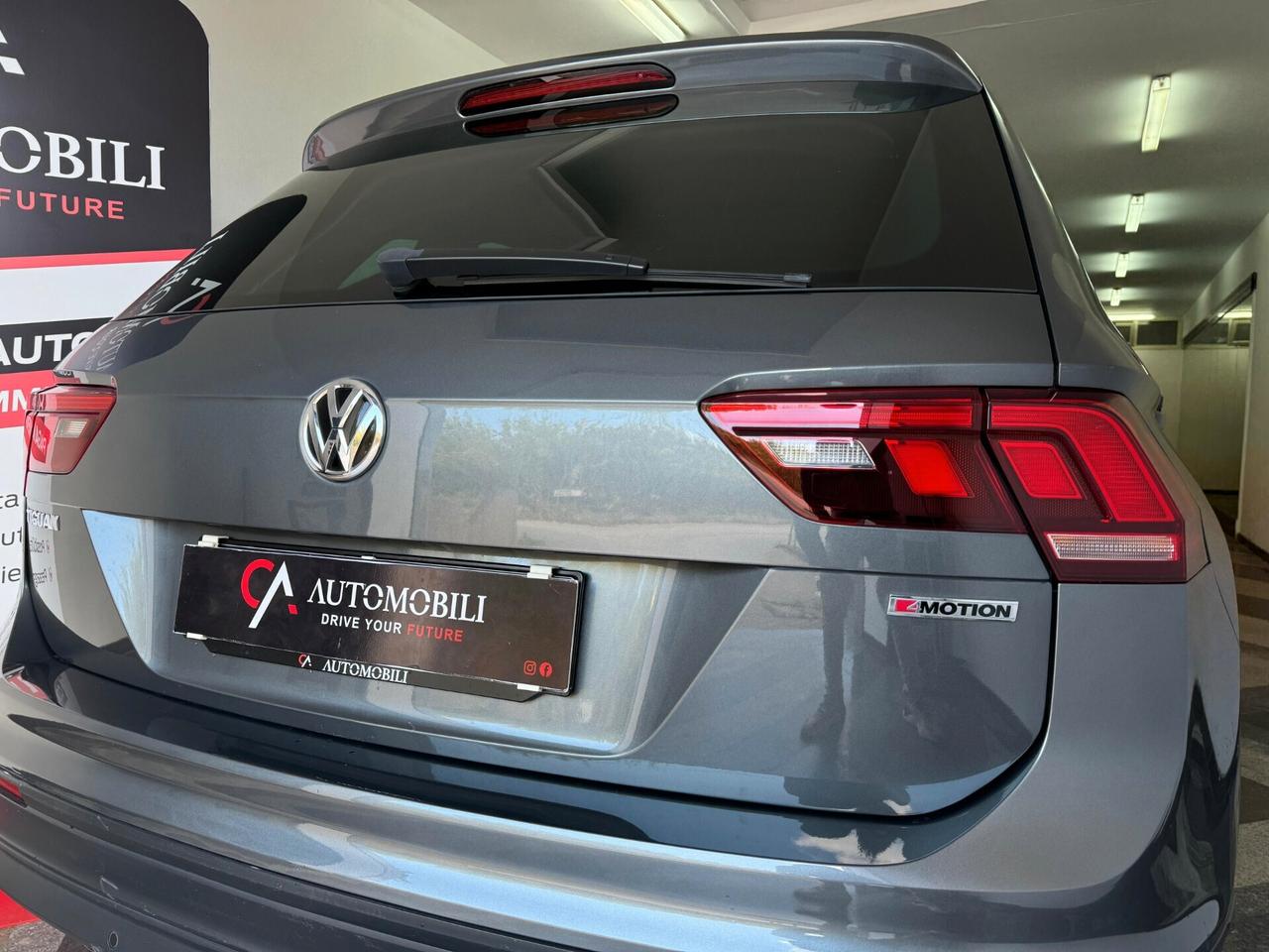 Volkswagen Tiguan 2.0 TDI SCR DSG Business BlueMotion Technology