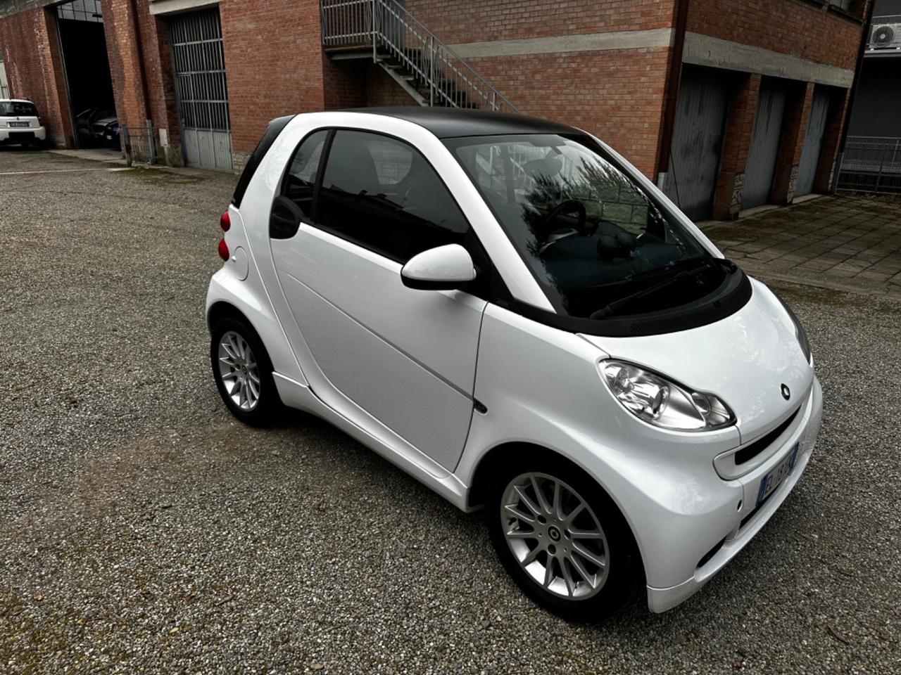 Smart ForTwo 1000 52 kW coupé passion