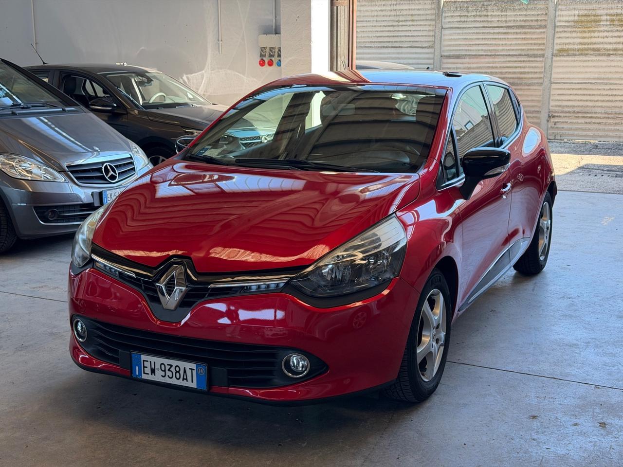 Renault Clio 1.2 75CV 5 porte Costume National