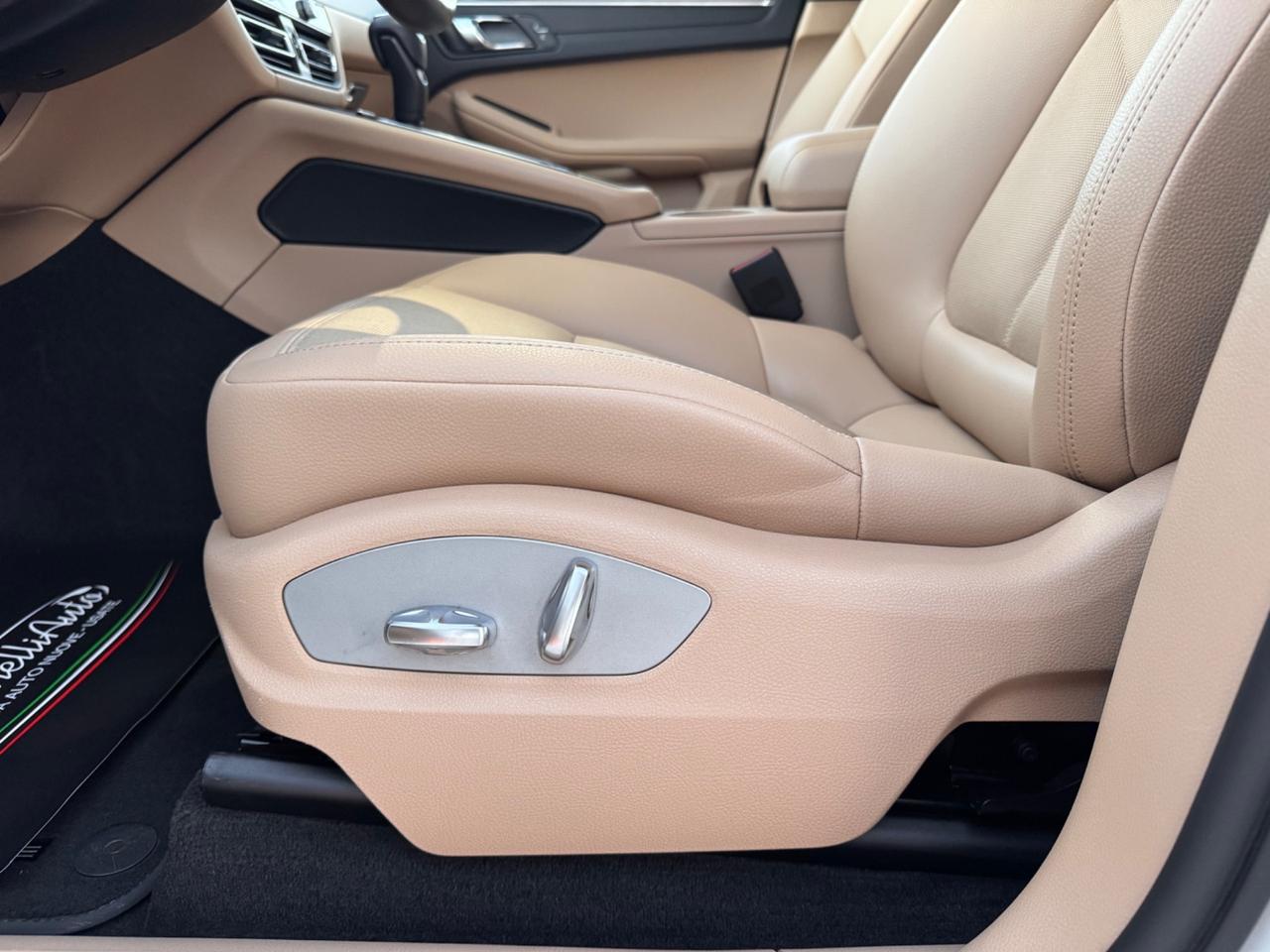 Porsche Macan 2.0