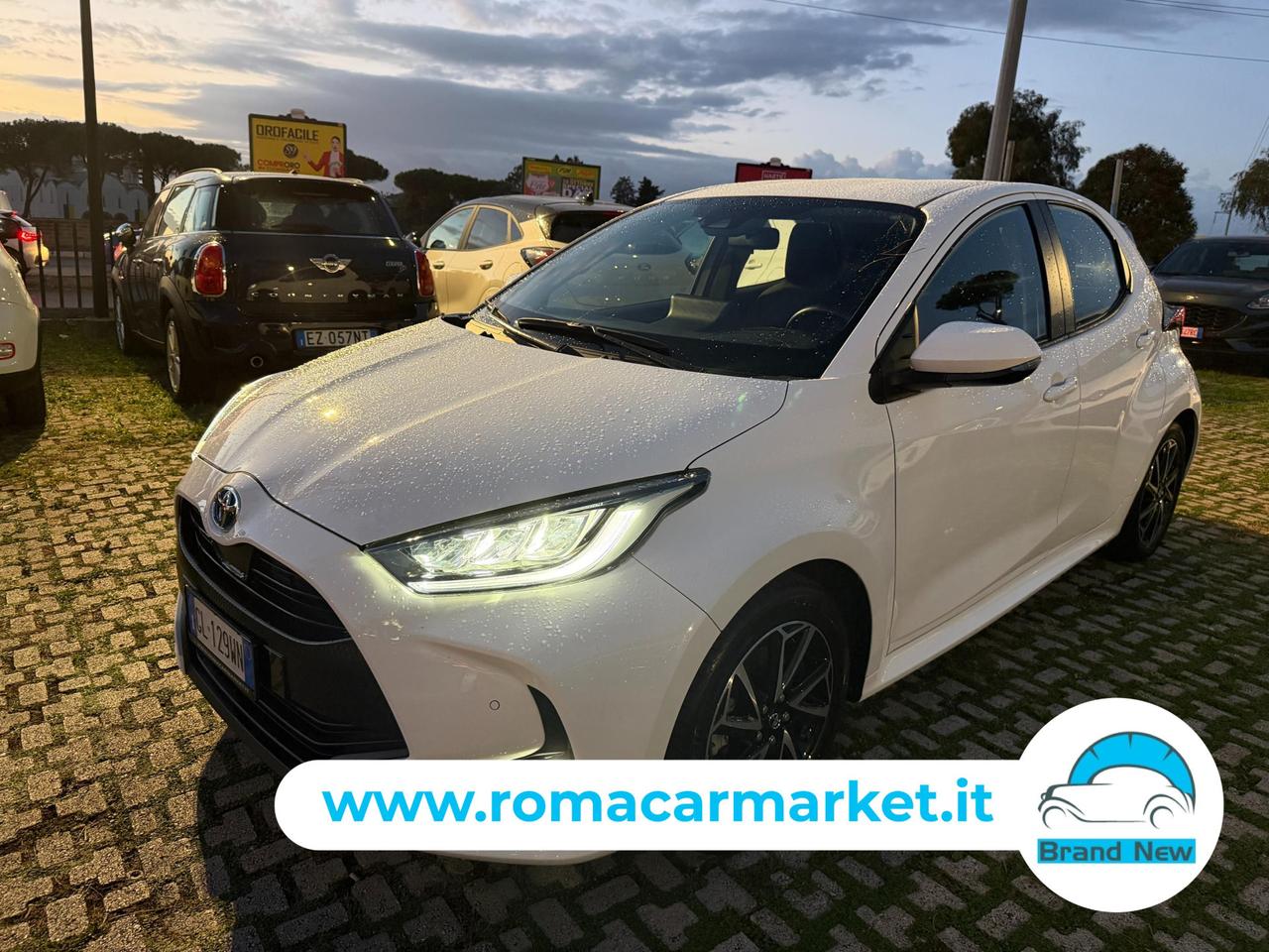Toyota Yaris 1.5h Trend KM CERTIFICATI UNIPRO